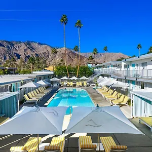 The Skylark, A 3* Palm Springs